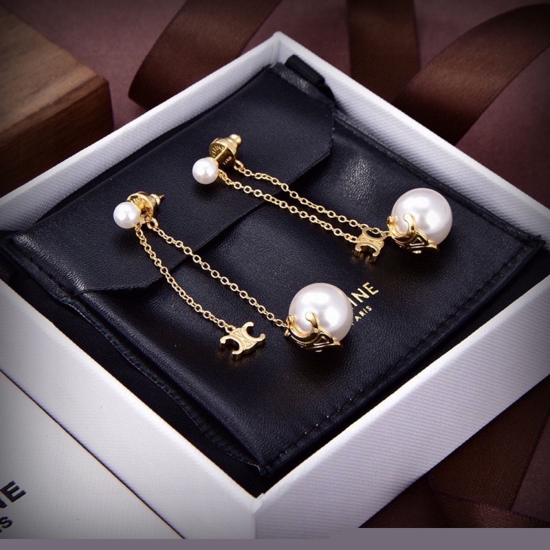 Ce**e earrings
